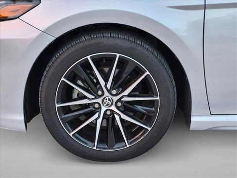 Certified 2024 Toyota Camry SE FWD image 9