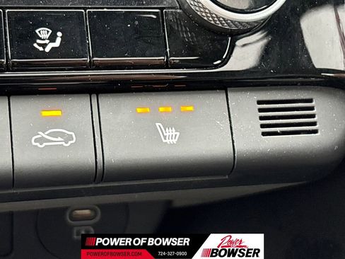 Used 2025 Hyundai Elantra SEL FWD image 18