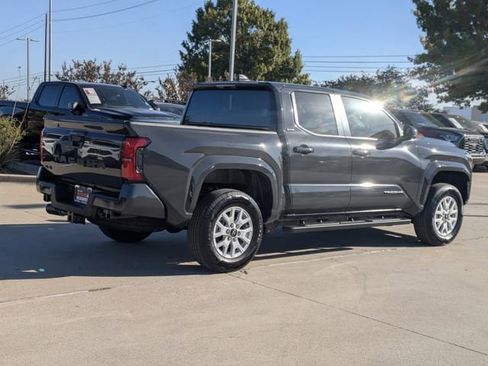 New 2025 Toyota Tacoma SR5 image 5