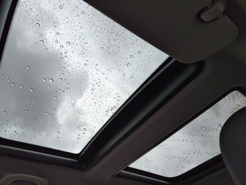 Used 2024 MINI Cooper SE image 27