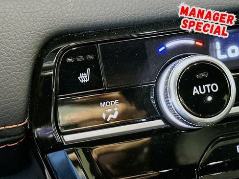Used 2025 Honda Pilot Sport image 21