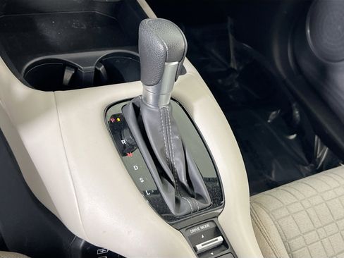 Used 2024 Honda HR-V LX image 16