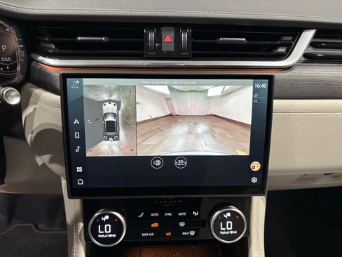 New 2026 Jaguar F-PACE R-Dynamic S image 17