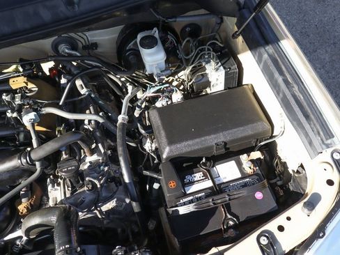 Used 2017 Toyota Tundra SR5 w/ SR5 Upgrade Package image 13