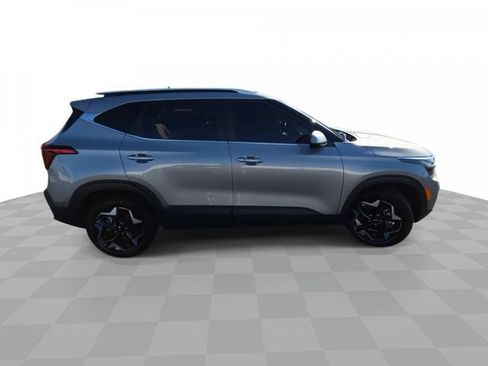 Used 2024 Kia Seltos EX AWD/4WD image 9