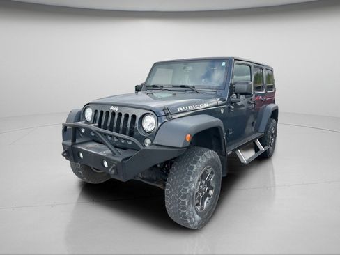 Used 2018 Jeep Wrangler Unlimited Rubicon w/ Cold Weather Group AWD/4WD image 6