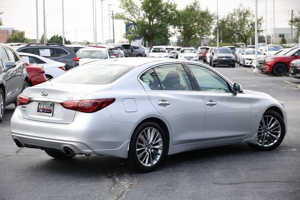 Used 2018 INFINITI Q50 Luxe w/ Essential Package (3.0T Luxe) AWD/4WD image 28