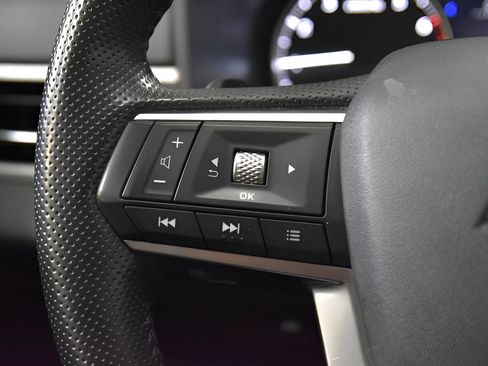 Used 2024 Mitsubishi Outlander SE FWD image 19