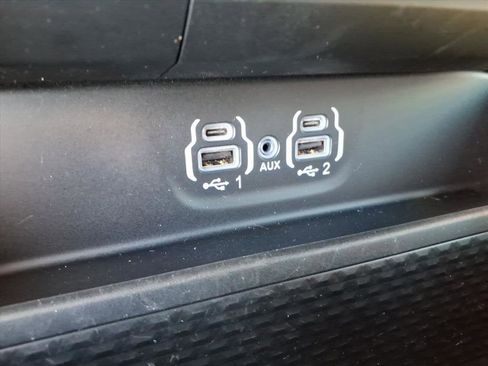 Used 2024 RAM 1500 Big Horn image 15