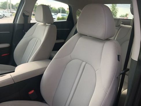 Used 2025 Hyundai Sonata SEL FWD image 24