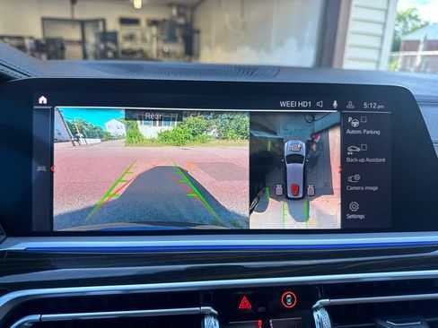 Used 2019 BMW X7 xDrive40i w/ Premium Package AWD/4WD image 39