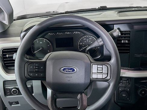 New 2025 Ford F250 XLT image 12