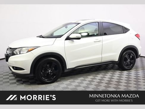 Used 2018 Honda HR-V EX image 1