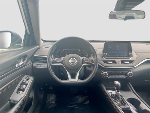 Used 2021 Nissan Altima 2.5 SR image 21