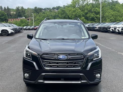 Used 2023 Subaru Forester Premium AWD/4WD image 8