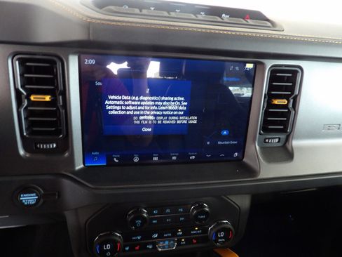 New 2024 Ford Bronco Badlands image 23