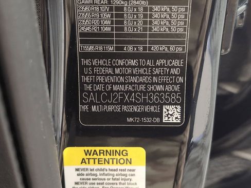 Used 2025 Land Rover Discovery Sport S image 18