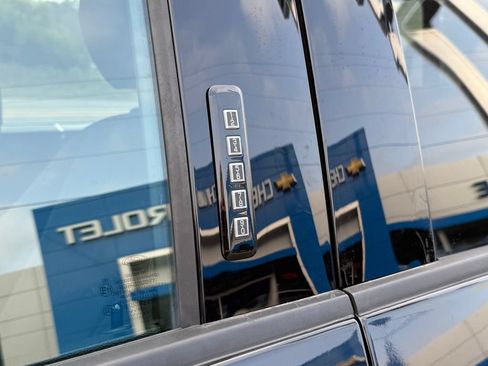 Used 2018 Ford F150 XLT w/ Equipment Group 302A Luxury AWD/4WD image 16