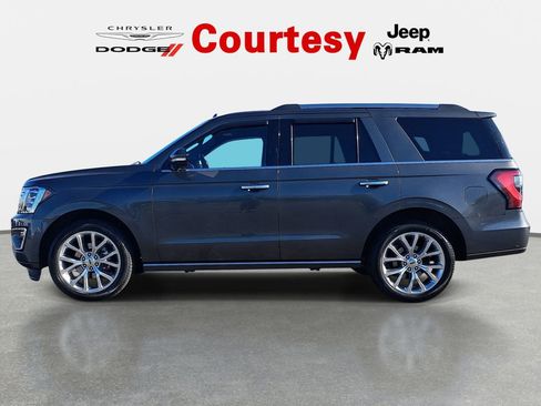 Used 2019 Ford Expedition Limited w/ Equipment Group 302A AWD/4WD image 8