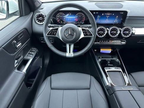 New 2026 Mercedes-Benz GLB 250 4MATIC image 12