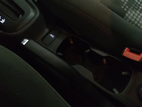 Used 2017 Chevrolet Sonic LT image 26