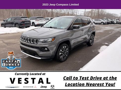 Used 2023 Jeep Compass Limited AWD/4WD image 2