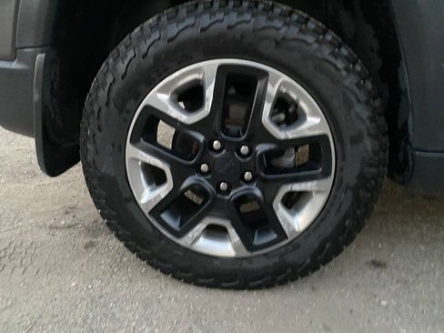Used 2018 Jeep Compass Trailhawk w/ Cold Weather Group AWD/4WD image 7