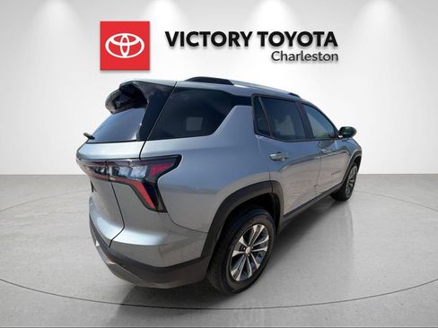 Used 2025 Chevrolet Equinox LT AWD/4WD image 7