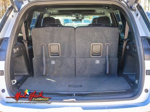 Used 2025 Jeep Grand Cherokee L Altitude image 9