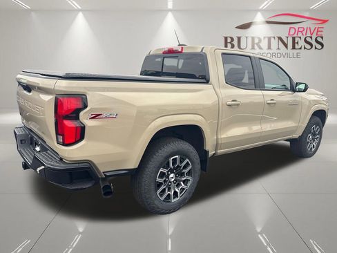 Certified 2023 Chevrolet Colorado Z71 w/ Z71 Convenience Package 2 AWD/4WD image 8
