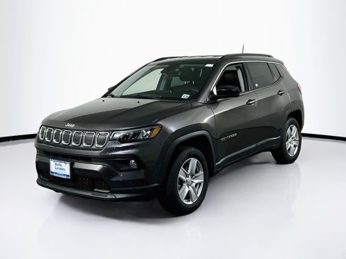 Used 2022 Jeep Compass Latitude AWD/4WD image 1