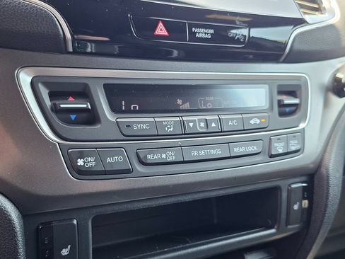 Used 2022 Honda Pilot Sport image 34