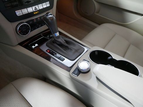 Used 2012 Mercedes-Benz C 300 4MATIC Sedan image 24