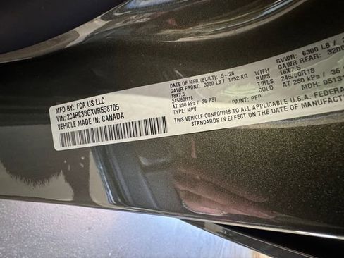 Used 2027 Chrysler Pacifica Select AWD/4WD image 31