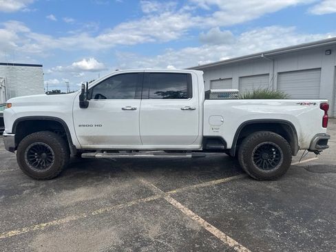 Used 2022 Chevrolet Silverado 2500 LTZ AWD/4WD image 5