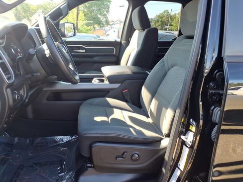 Used 2022 RAM 1500 Big Horn AWD/4WD image 18