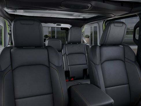 New 2026 Jeep Wrangler Unlimited Sahara AWD/4WD image 27