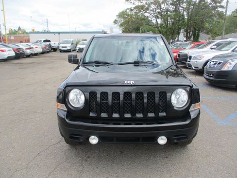 Used 2015 Jeep Patriot High Altitude image 3