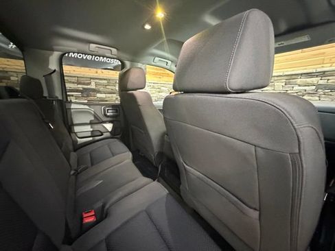 Used 2018 Chevrolet Silverado 1500 LT w/ Midnight Edition AWD/4WD image 31