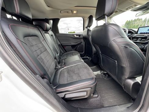 Certified 2022 Ford Escape SEL w/ SEL Stealth AWD Package image 25