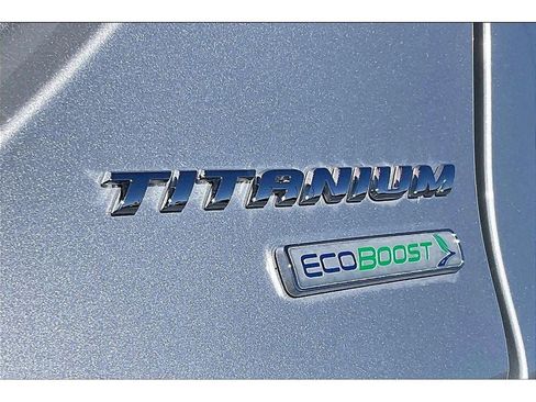 Used 2017 Ford Fusion Titanium FWD image 9