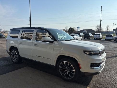 Used 2022 Jeep Grand Wagoneer Series III image 8