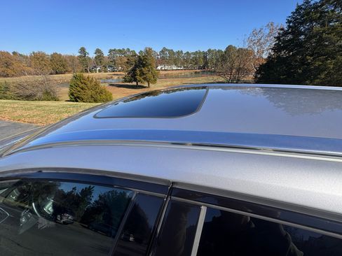 Used 2016 Volvo V60 T5 Cross Country w/ Convenience Package image 15