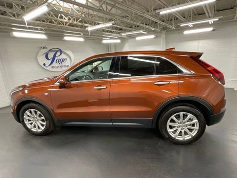 Used 2019 Cadillac XT4 Luxury FWD image 2
