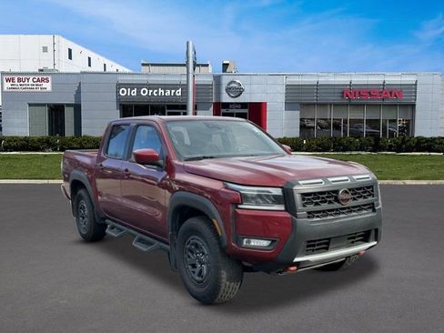 Used 2025 Nissan Frontier PRO-4X image 3