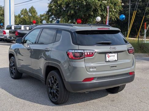 New 2026 Jeep Compass Latitude AWD/4WD image 5