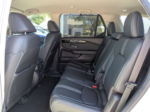 Used 2024 Honda Pilot EX-L image 15