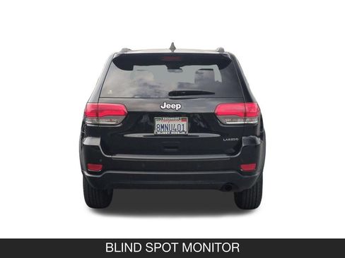 Used 2019 Jeep Grand Cherokee Laredo RWD image 8