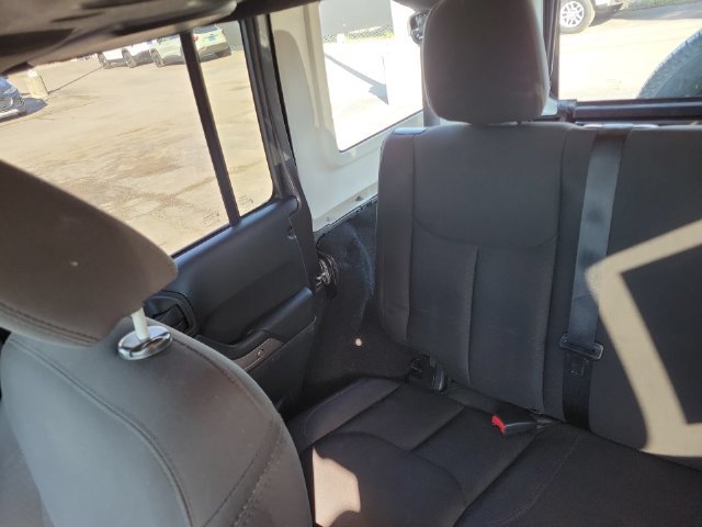 Used 2016 Jeep Wrangler Unlimited Sport w/ Quick Order Package 24S AWD/4WD image 12