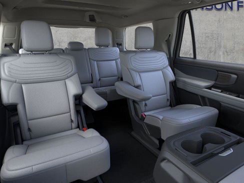New 2025 Ford Expedition Platinum w/ Platinum Ultimate Package AWD/4WD image 11